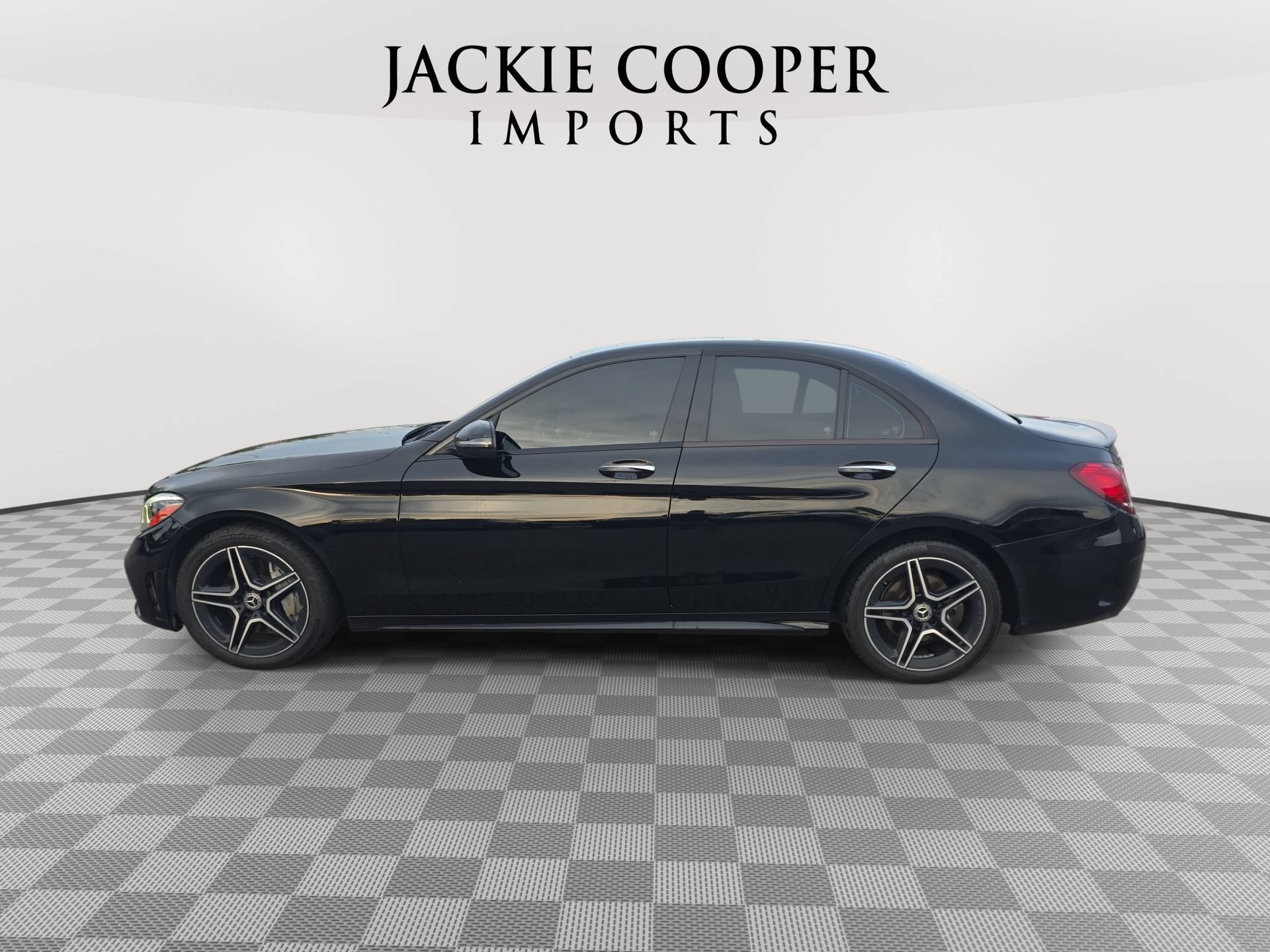 Used 2020 Mercedes-Benz C 300 4MATIC Sedan image 8