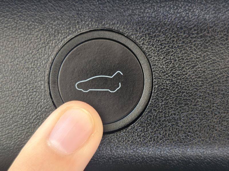 Used 2023 Tesla Model Y Long Range AWD/4WD image 74