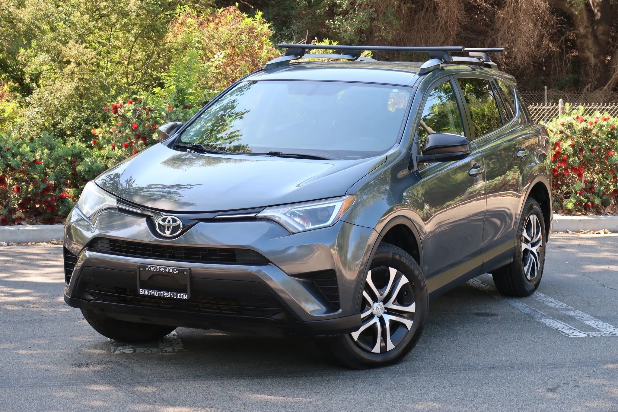 Used 2016 Toyota RAV4 LE FWD image 4