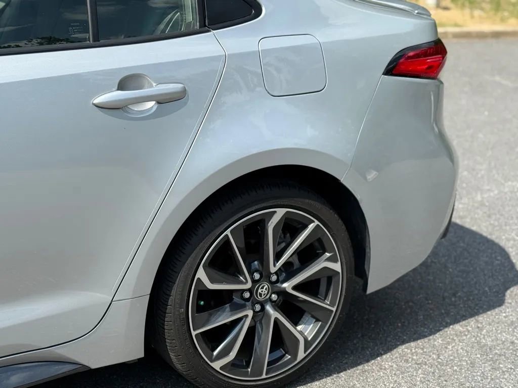 Used 2020 Toyota Corolla SE FWD image 9