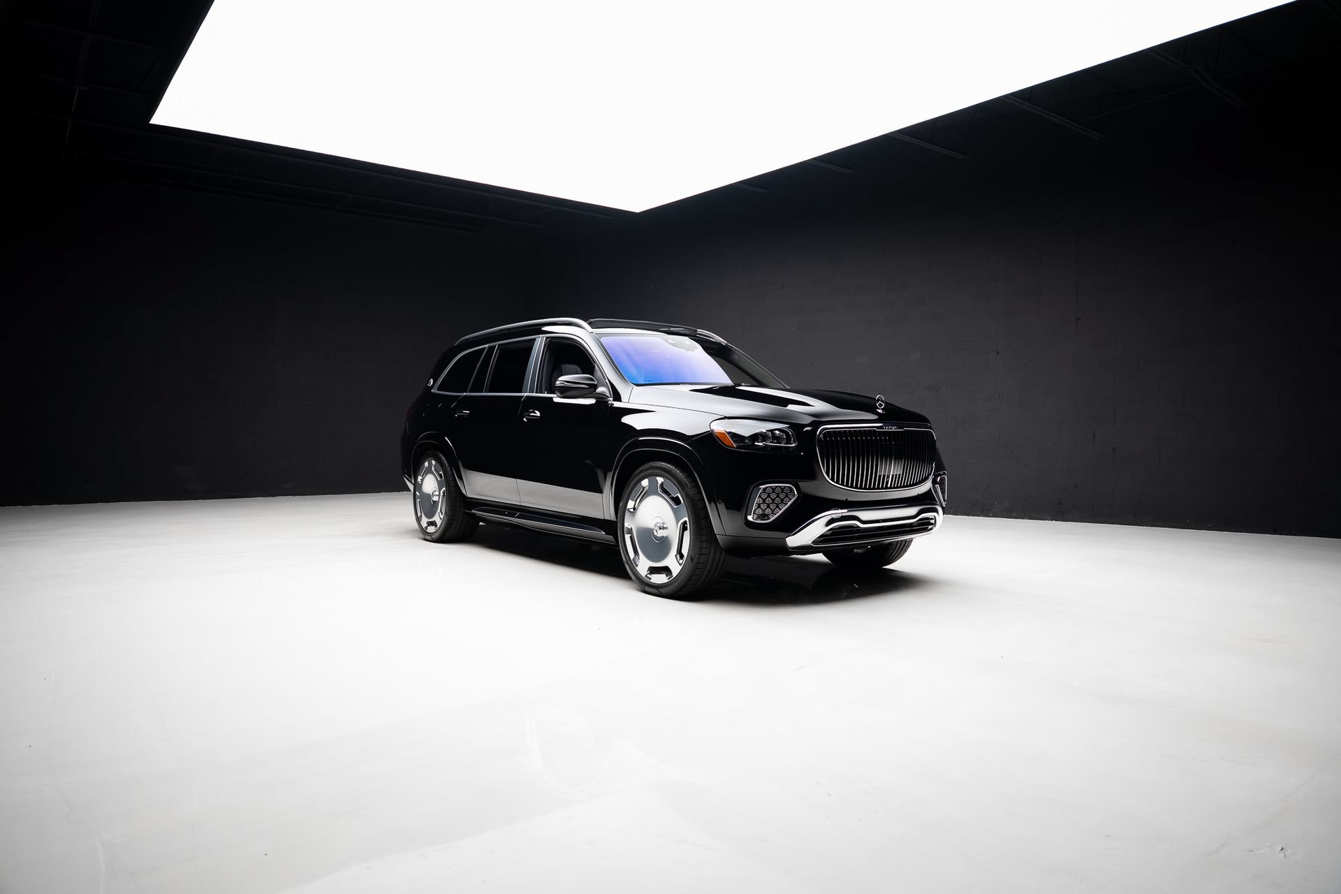 Used 2024 Mercedes-Benz Maybach GLS 600 4MATIC image 95
