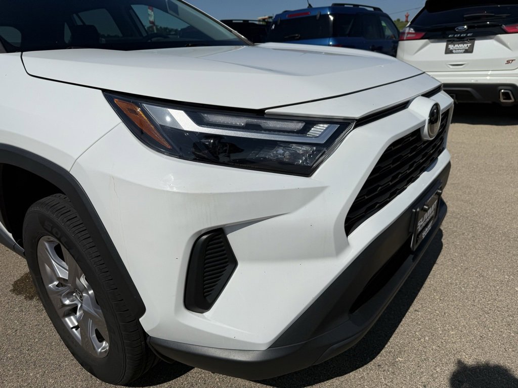 Used 2022 Toyota RAV4 XLE image 24
