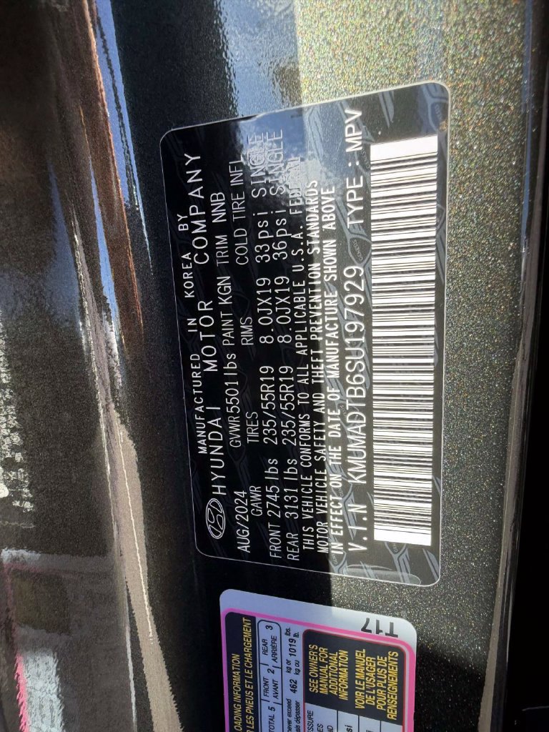 Certified 2025 Genesis GV70 2.5T AWD/4WD image 17