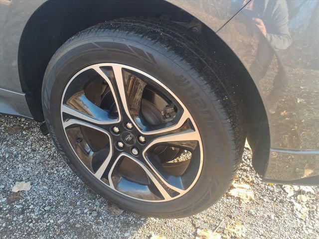 Certified 2022 Ford Edge ST image 10