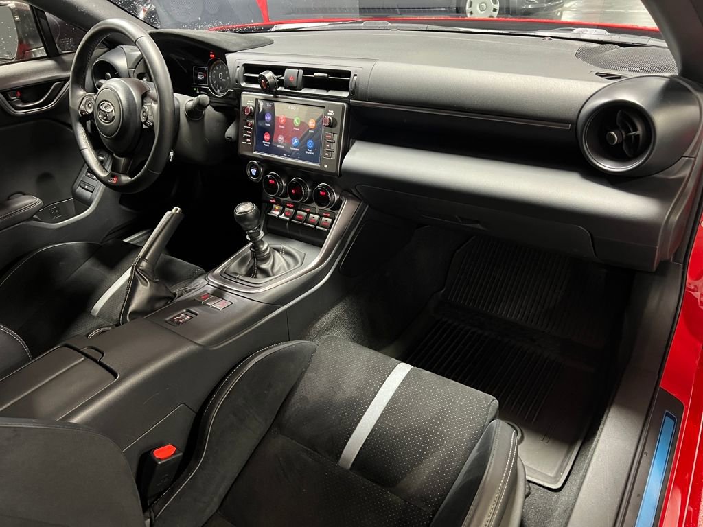 Certified 2024 Toyota GR86 Premium w/ Performance Package image 18