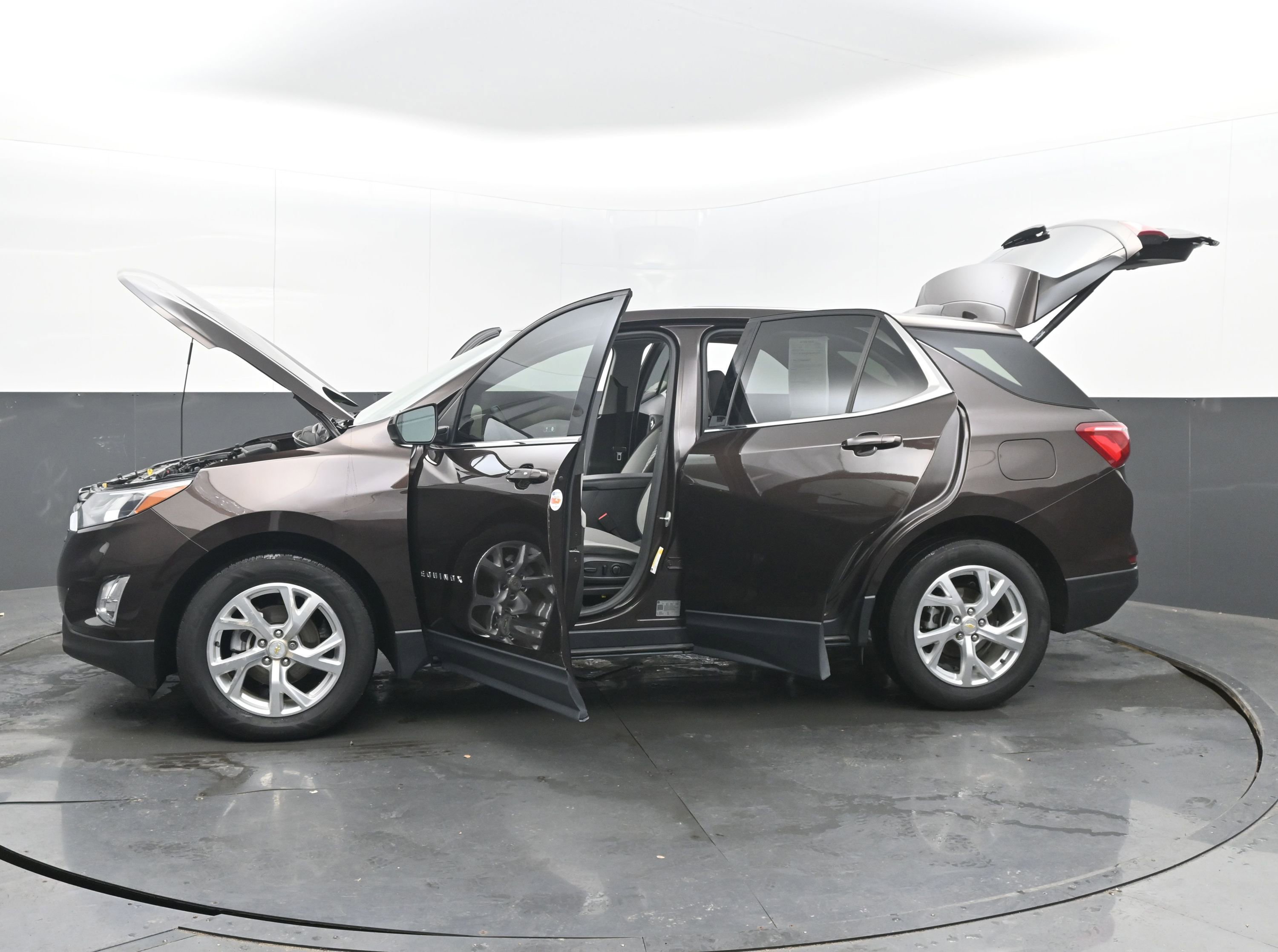 Used 2020 Chevrolet Equinox LT image 40