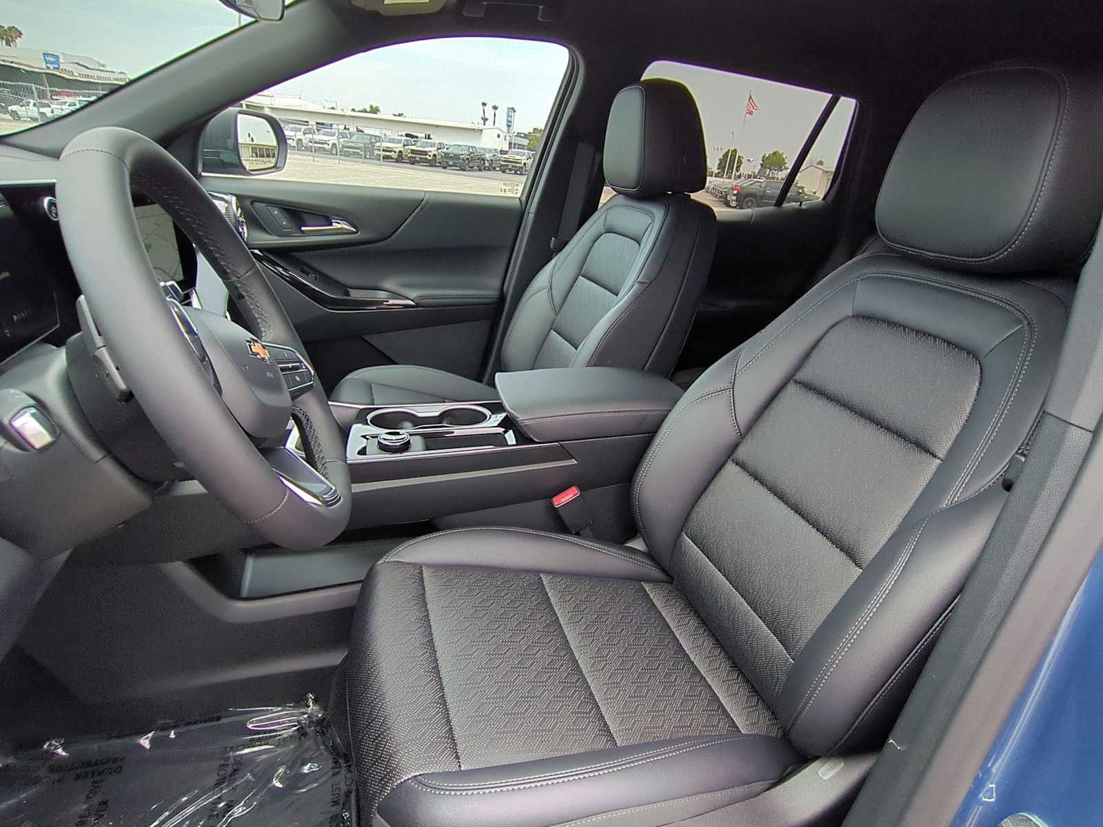 New 2027 Chevrolet Equinox LT w/ Convenience Package II FWD image 23