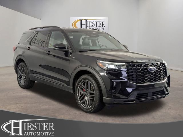 Used 2025 Ford Explorer ST-Line w/ ST-Line Street Pack image 1