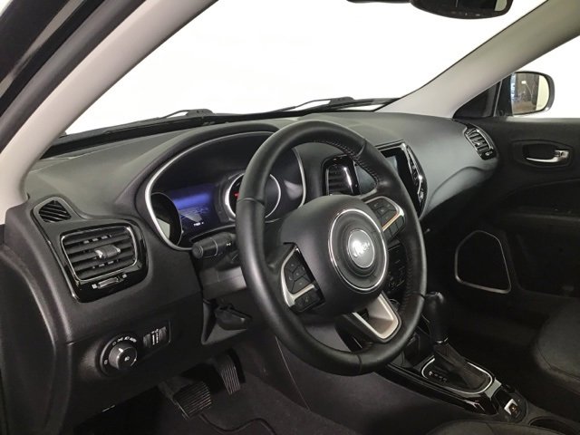 Used 2020 Jeep Compass Limited image 8
