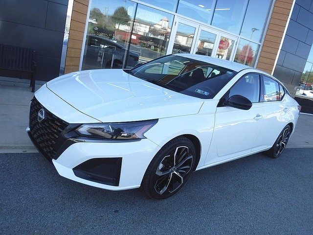 Used 2023 Nissan Altima 2.5 SR