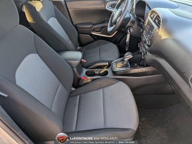 Used 2024 Kia Soul LX w/ Option Group 015 image 30