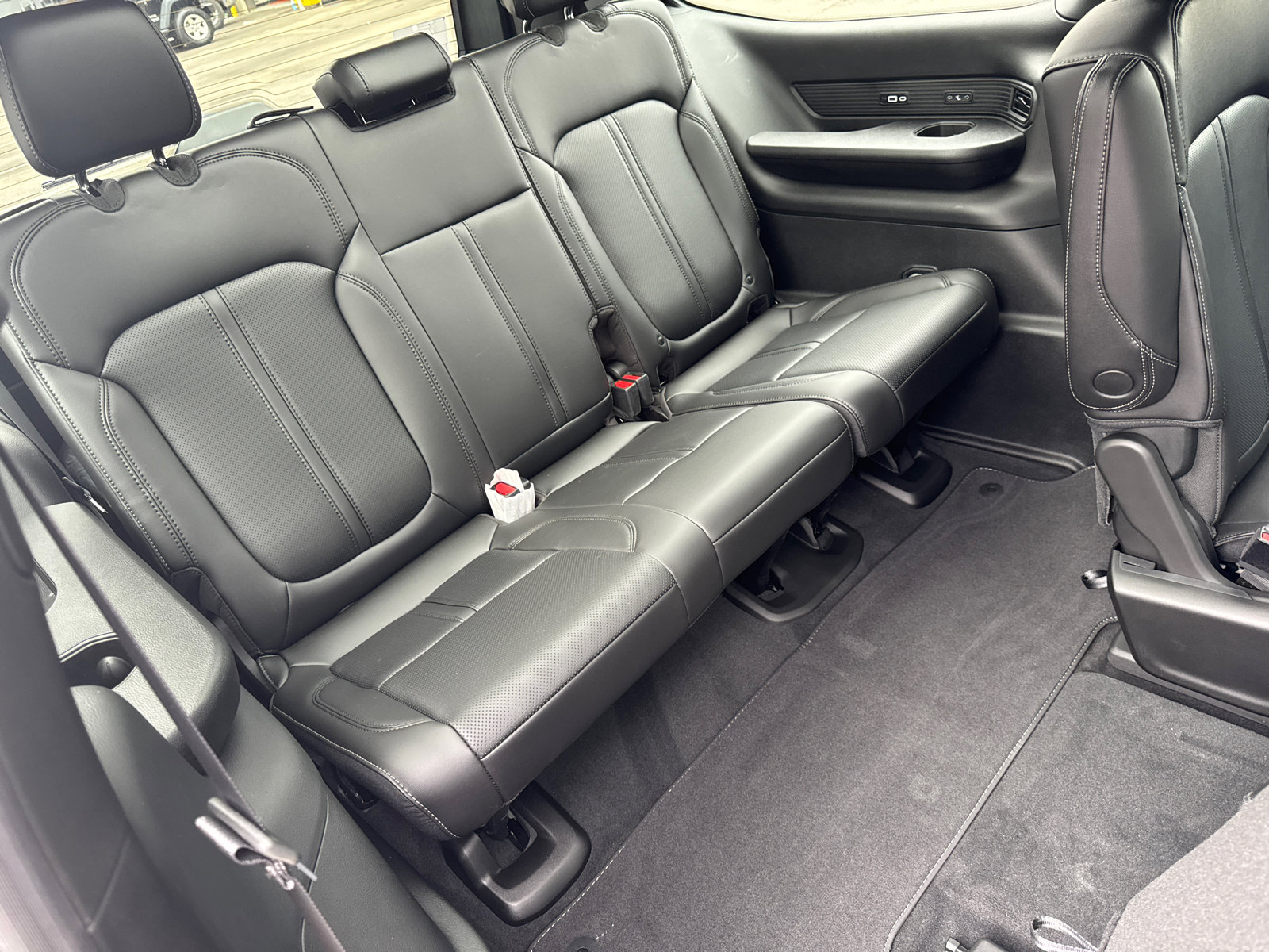 New 2026 Jeep Grand Wagoneer 4WD image 17