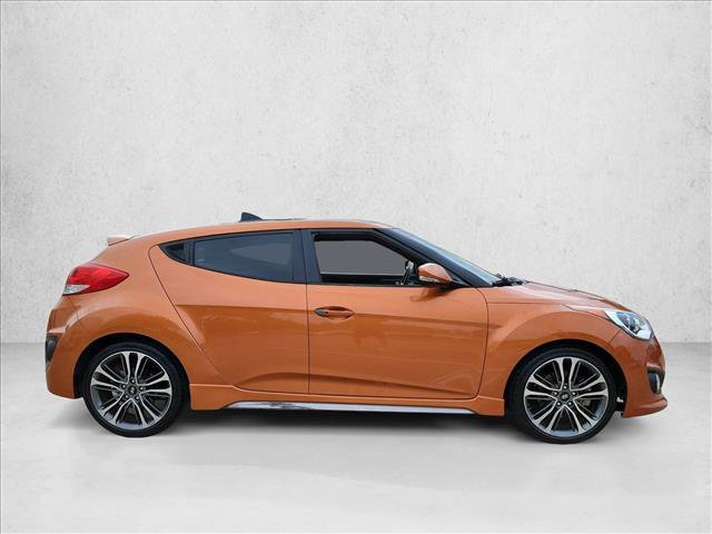 Used 2016 Hyundai Veloster Turbo w/ Option Group 04 FWD image 4