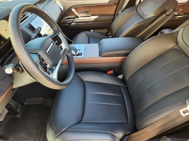 New 2026 Land Rover Range Rover Long Wheelbase SE image 9