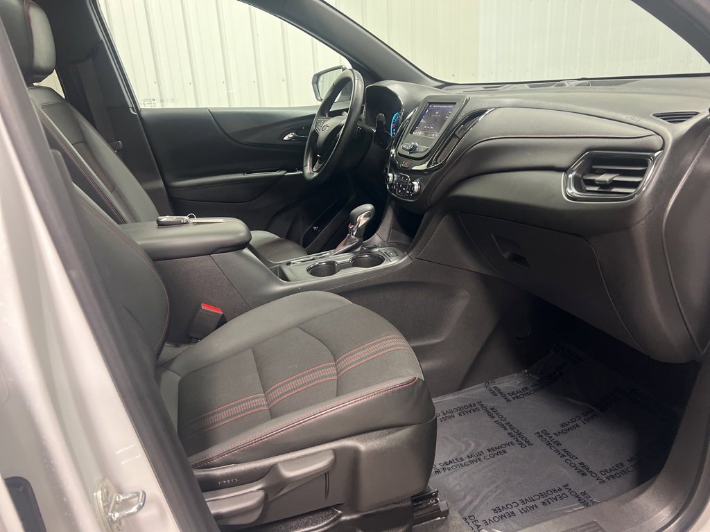 Used 2023 Chevrolet Equinox RS image 8