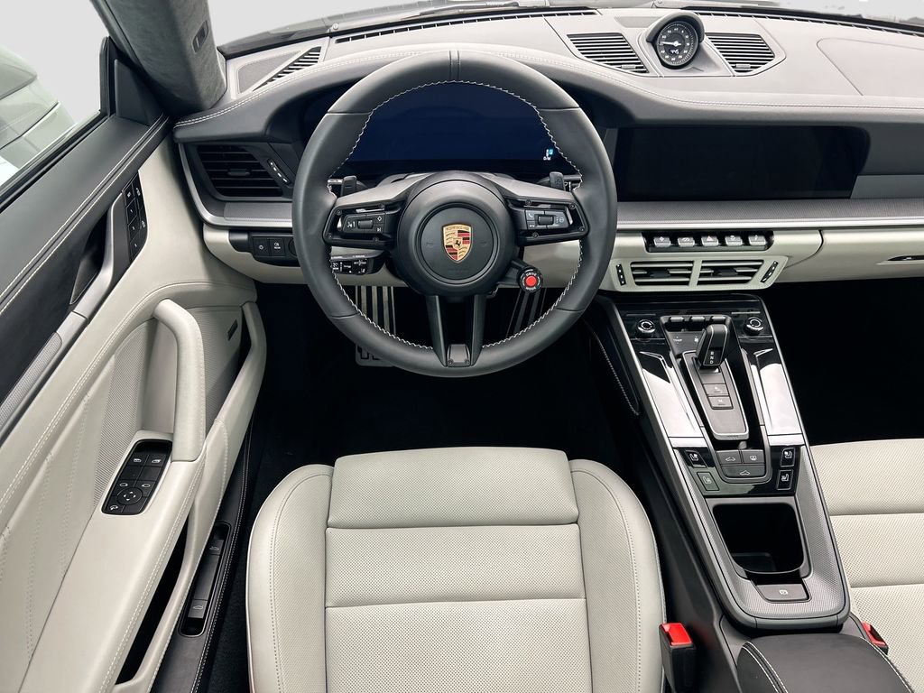 Used 2026 Porsche 911 Carrera image 10