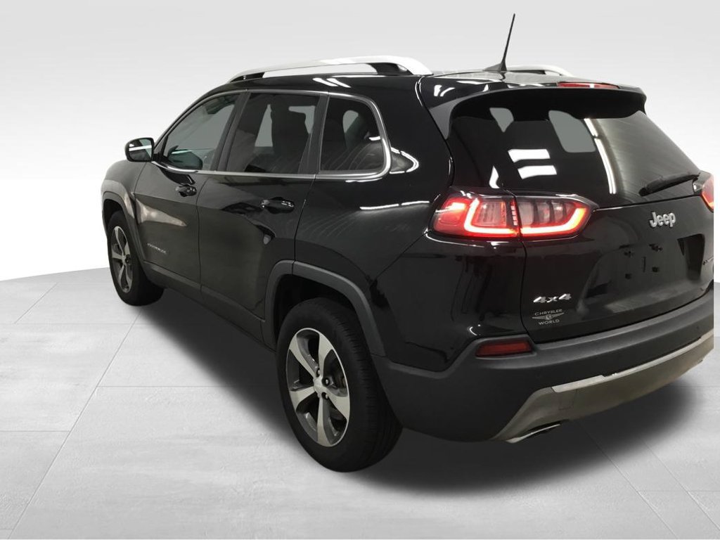 Used 2019 Jeep Cherokee Limited AWD/4WD image 32