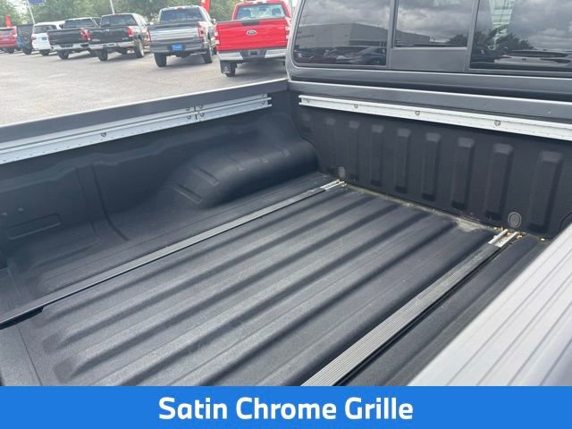Used 2020 Nissan Frontier SV RWD image 19