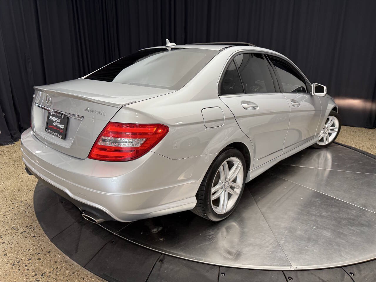 Used 2014 Mercedes-Benz C 300 4MATIC Sedan image 7