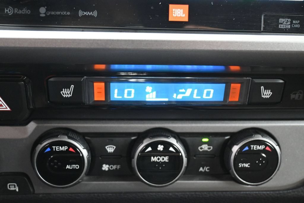 Certified 2017 Toyota Tacoma Limited AWD/4WD image 21