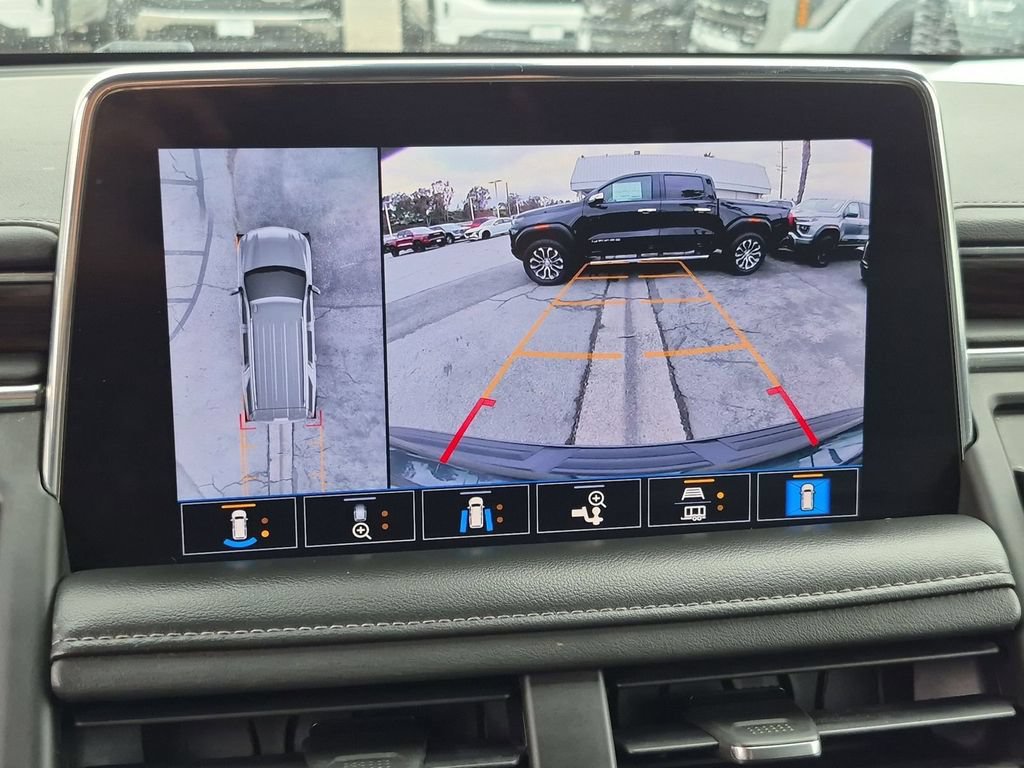 Used 2021 Chevrolet Tahoe Z71 w/ Z71 Off-Road Package AWD/4WD image 7