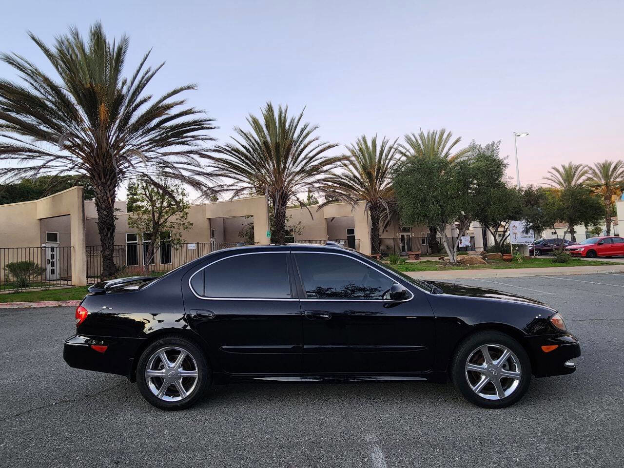 Used 2004 INFINITI I35 w/ Navigation Pkg FWD image 6