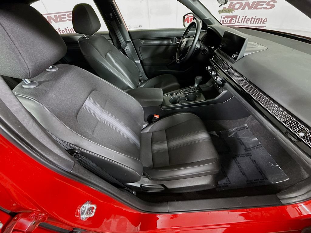 Used 2025 Honda Civic Sport image 28
