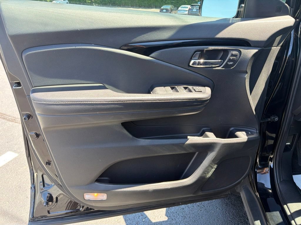 Used 2020 Honda Pilot Elite image 18