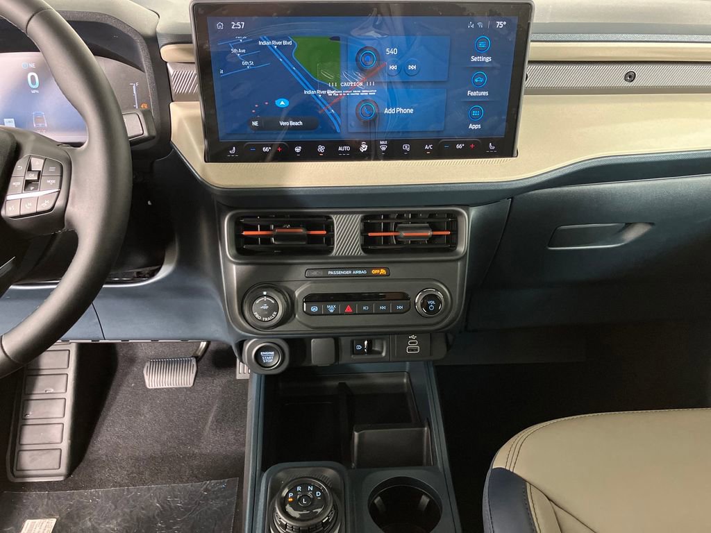 New 2026 Ford Maverick Lariat image 29