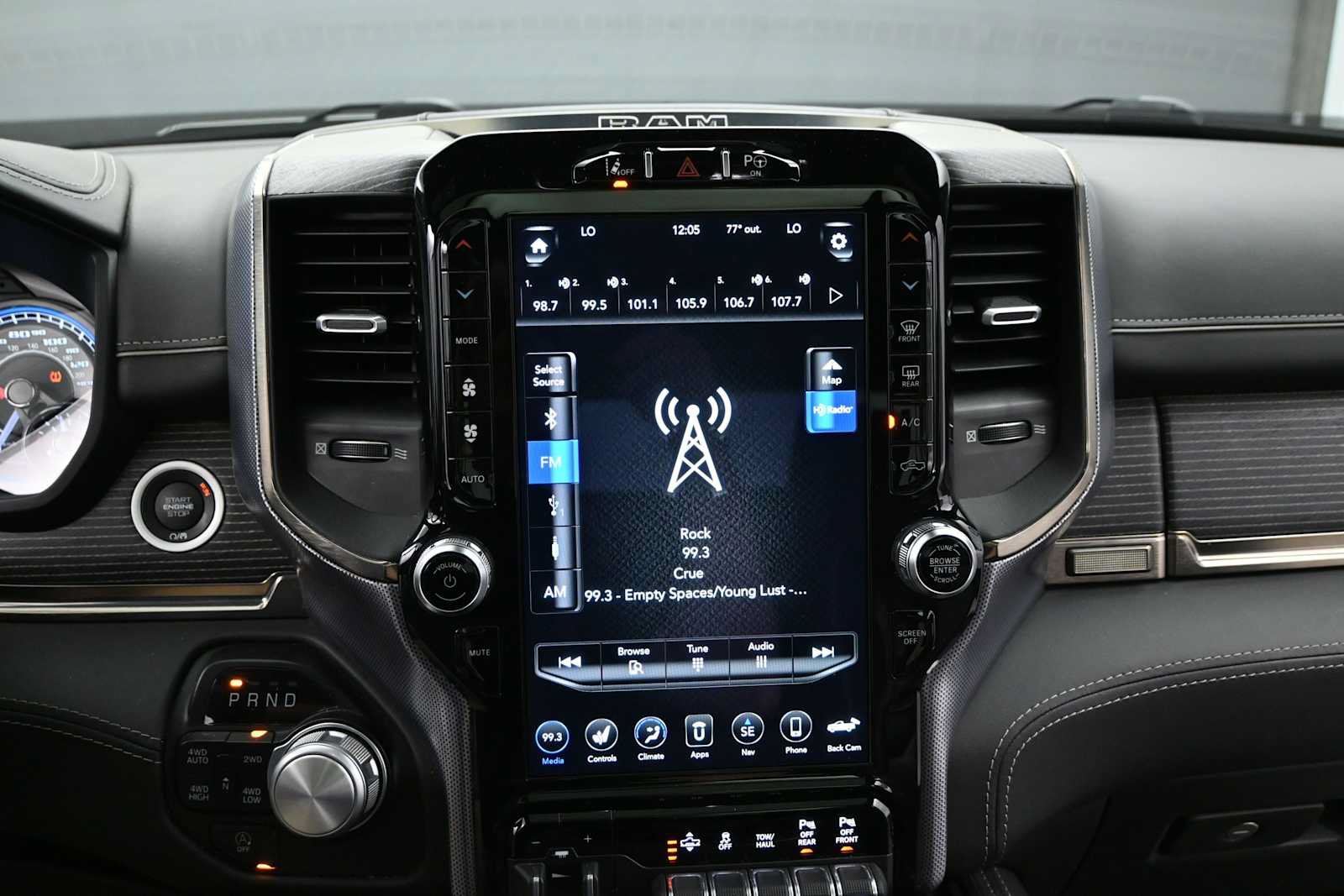 Used 2020 RAM 1500 Limited AWD/4WD image 16