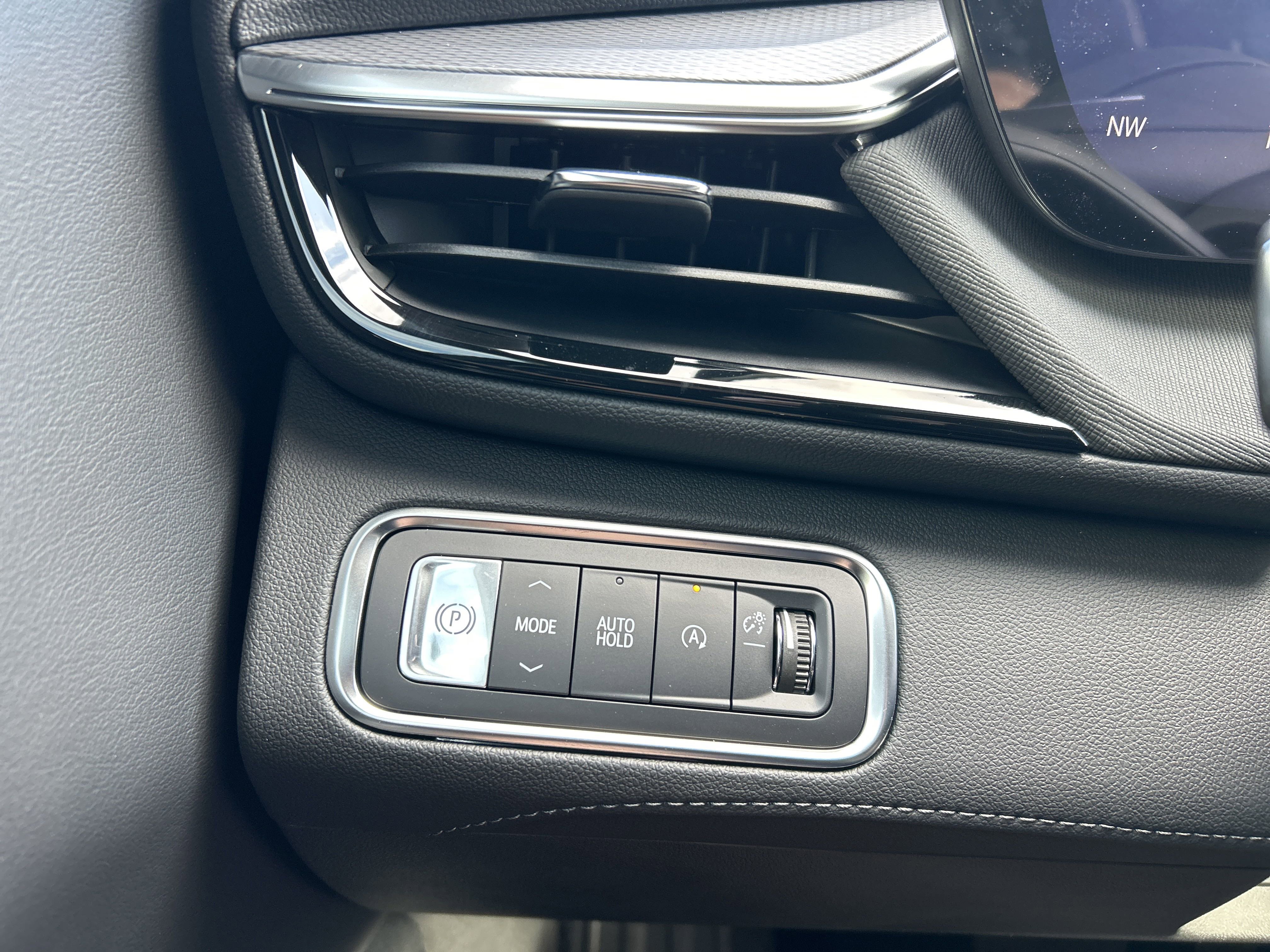 New 2025 Buick Enclave Sport Touring w/ Power Package image 22