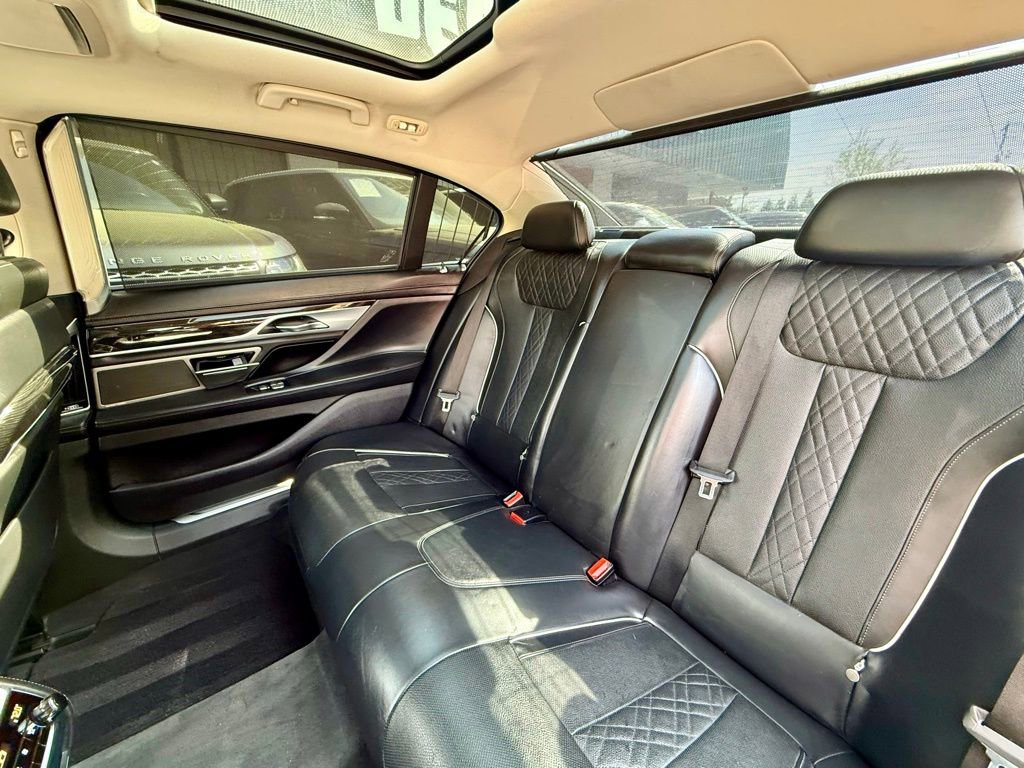 Used 2017 BMW 740i RWD image 41