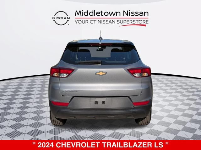 Used 2024 Chevrolet TrailBlazer LS AWD/4WD image 4