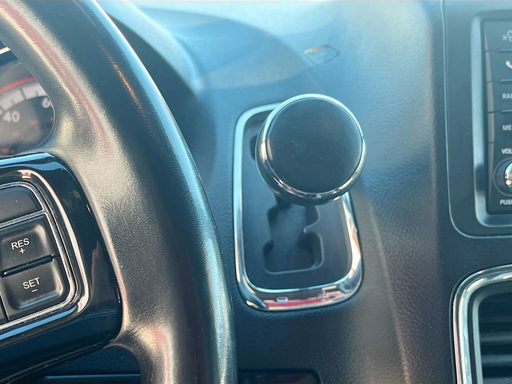 Used 2020 Dodge Grand Caravan SXT image 16