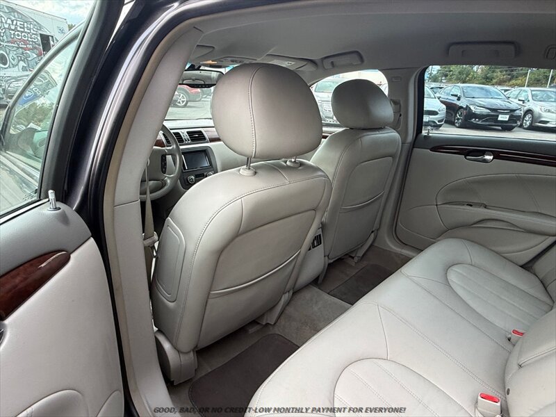 Used 2011 Buick Lucerne CXL FWD image 12