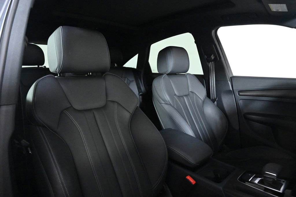 Used 2025 Audi Q5 2.0T Premium image 16