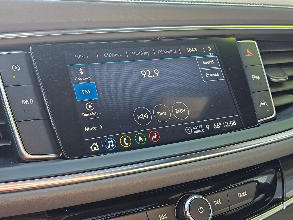 Used 2023 Buick Enclave Essence image 34