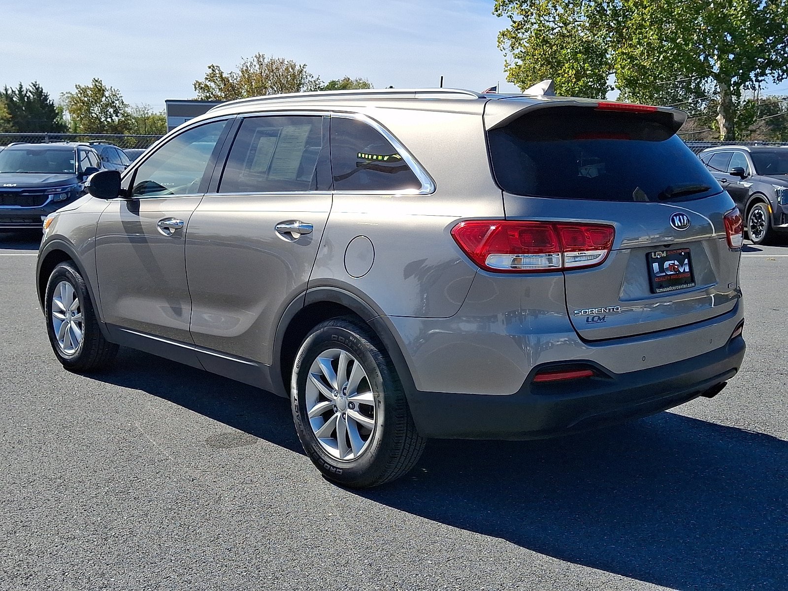 Used 2016 Kia Sorento FWD w/ LX Convenience Package image 7