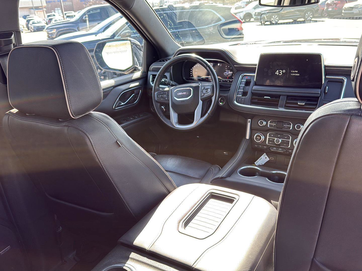 Used 2022 GMC Yukon SLT w/ SLT Luxury Package AWD/4WD image 37