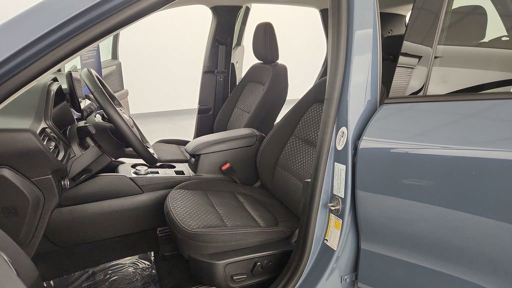 Certified 2023 Ford Escape Active w/ Tech Pack #2 image 16