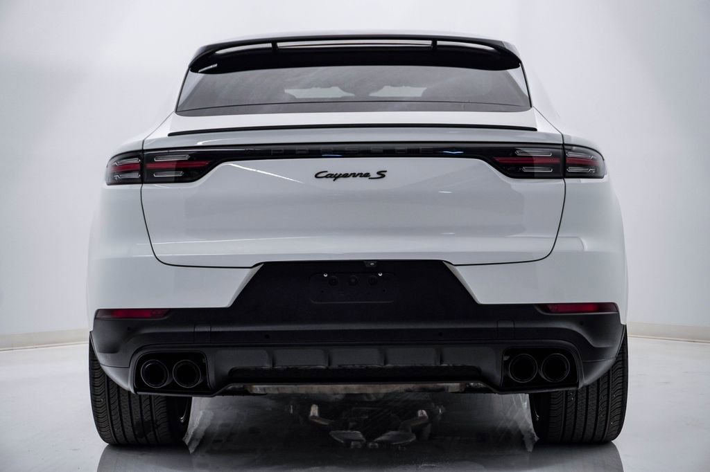 Certified 2023 Porsche Cayenne S image 10