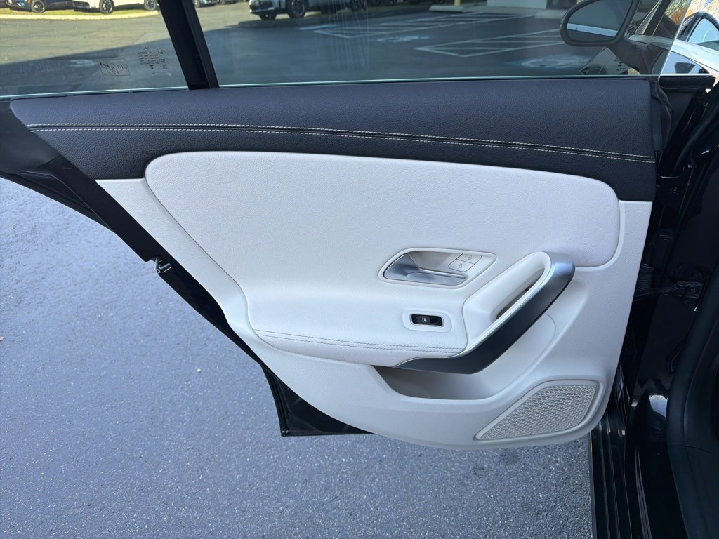 Used 2023 Mercedes-Benz CLA 250 4MATIC w/ Premium Package image 19