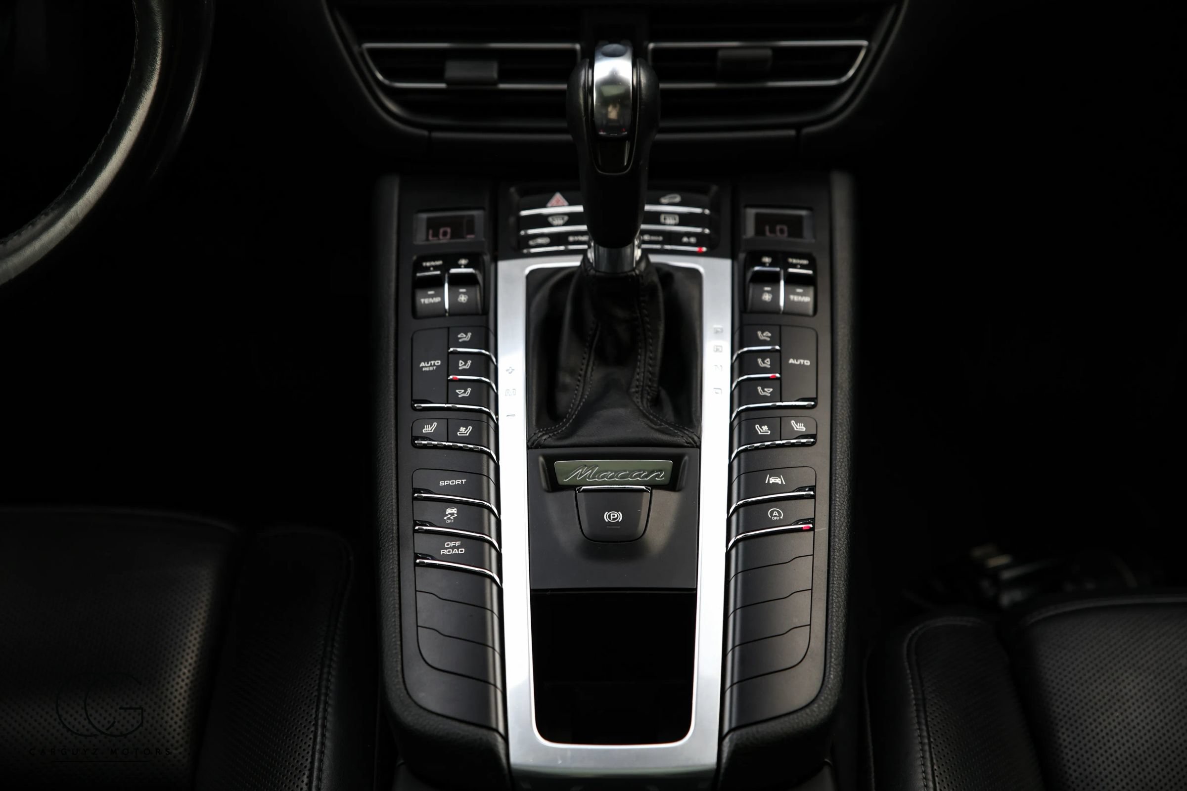Used 2021 Porsche Macan S AWD/4WD image 29