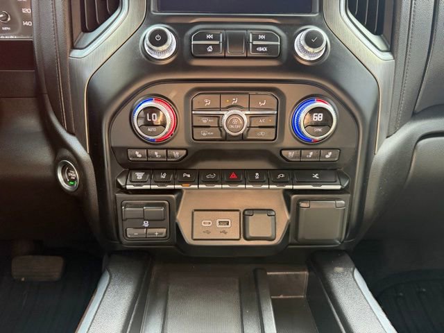 Used 2023 GMC Sierra 3500 Denali w/ Denali Ultimate Package image 20