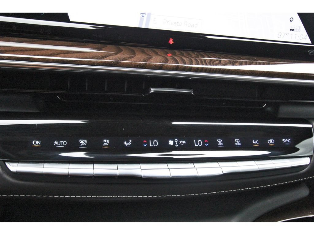 Used 2021 Cadillac Escalade Sport Platinum AWD/4WD image 25