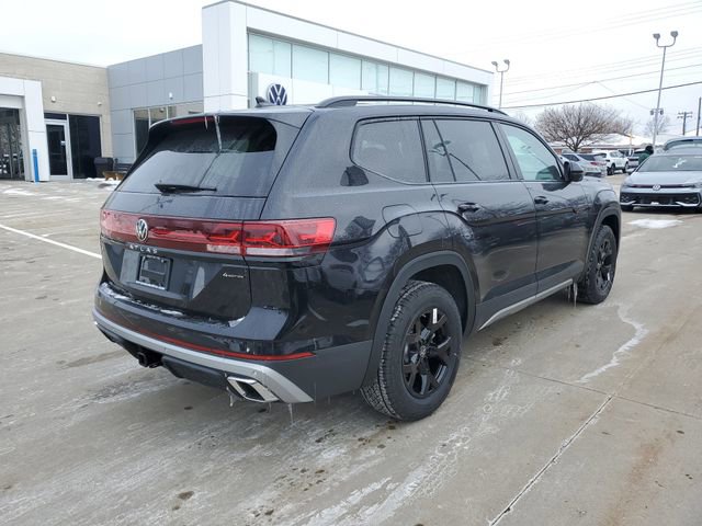 New 2026 Volkswagen Atlas Peak Edition image 4