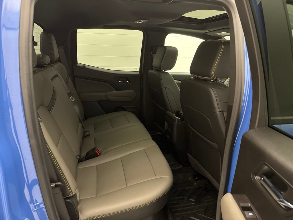 Used 2025 Chevrolet Colorado ZR2 AWD/4WD image 55