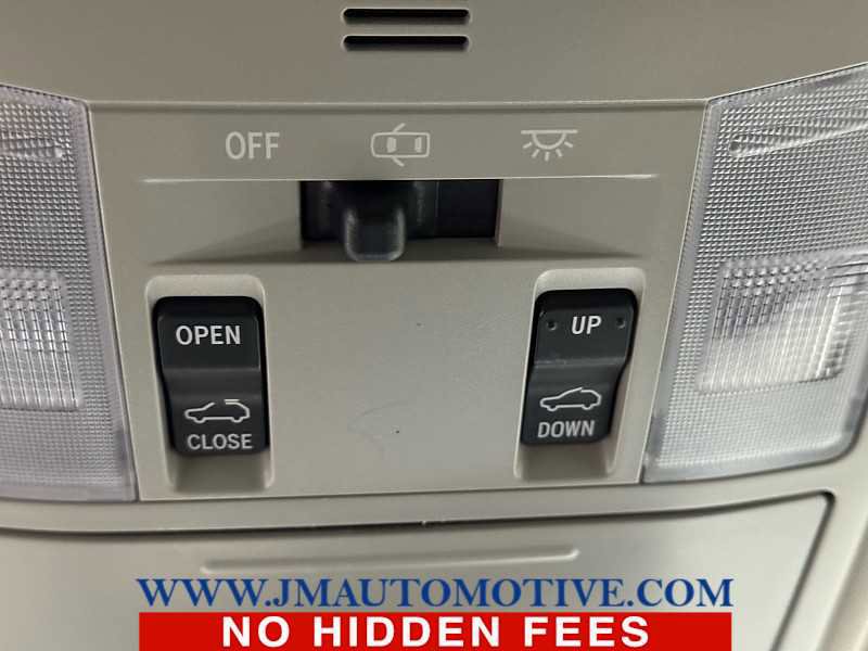 Used 2018 Toyota RAV4 XLE image 40