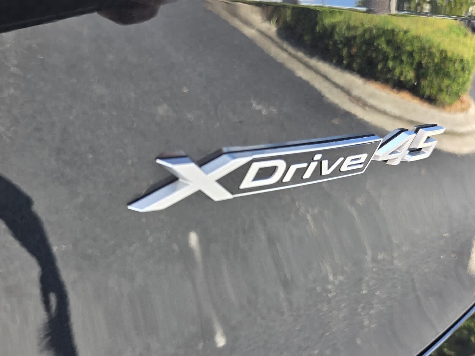 Certified 2026 BMW iX xDrive45 AWD/4WD image 18