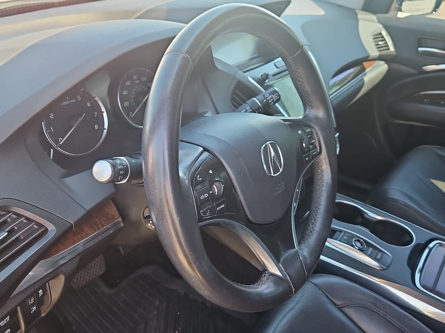 Used 2020 Acura MDX SH-AWD image 2